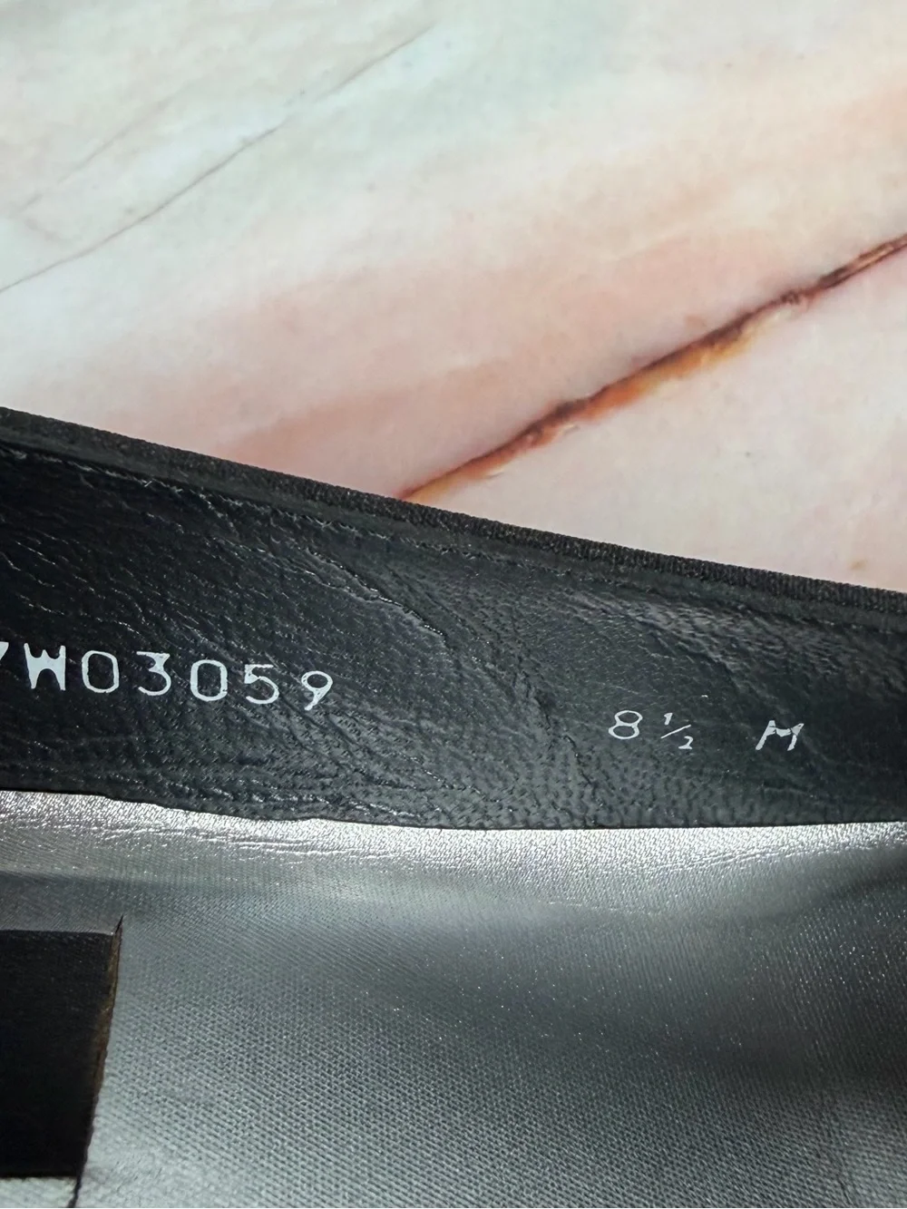 Stuart Weitzman reposhing this